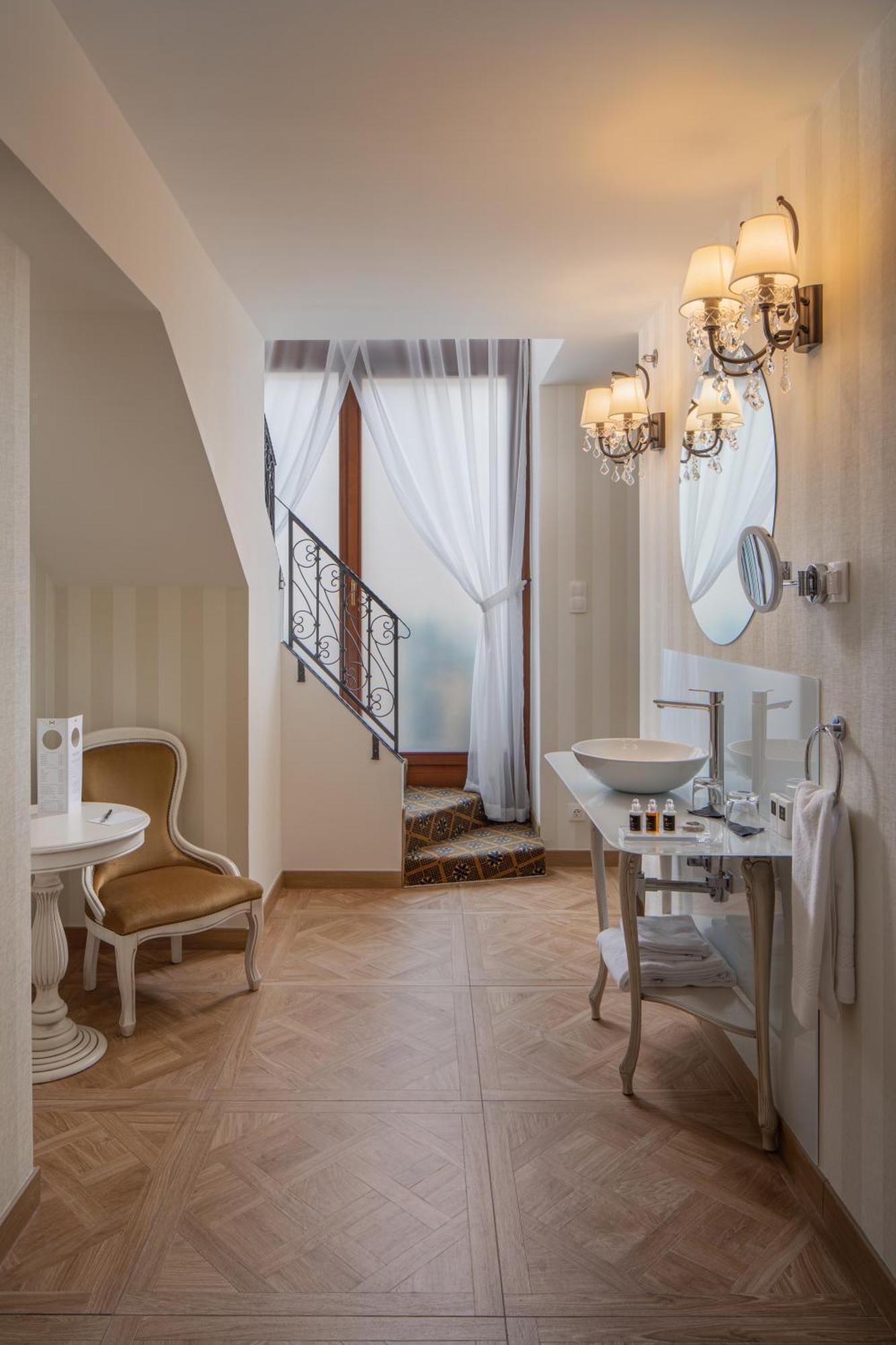 Duplex King Room