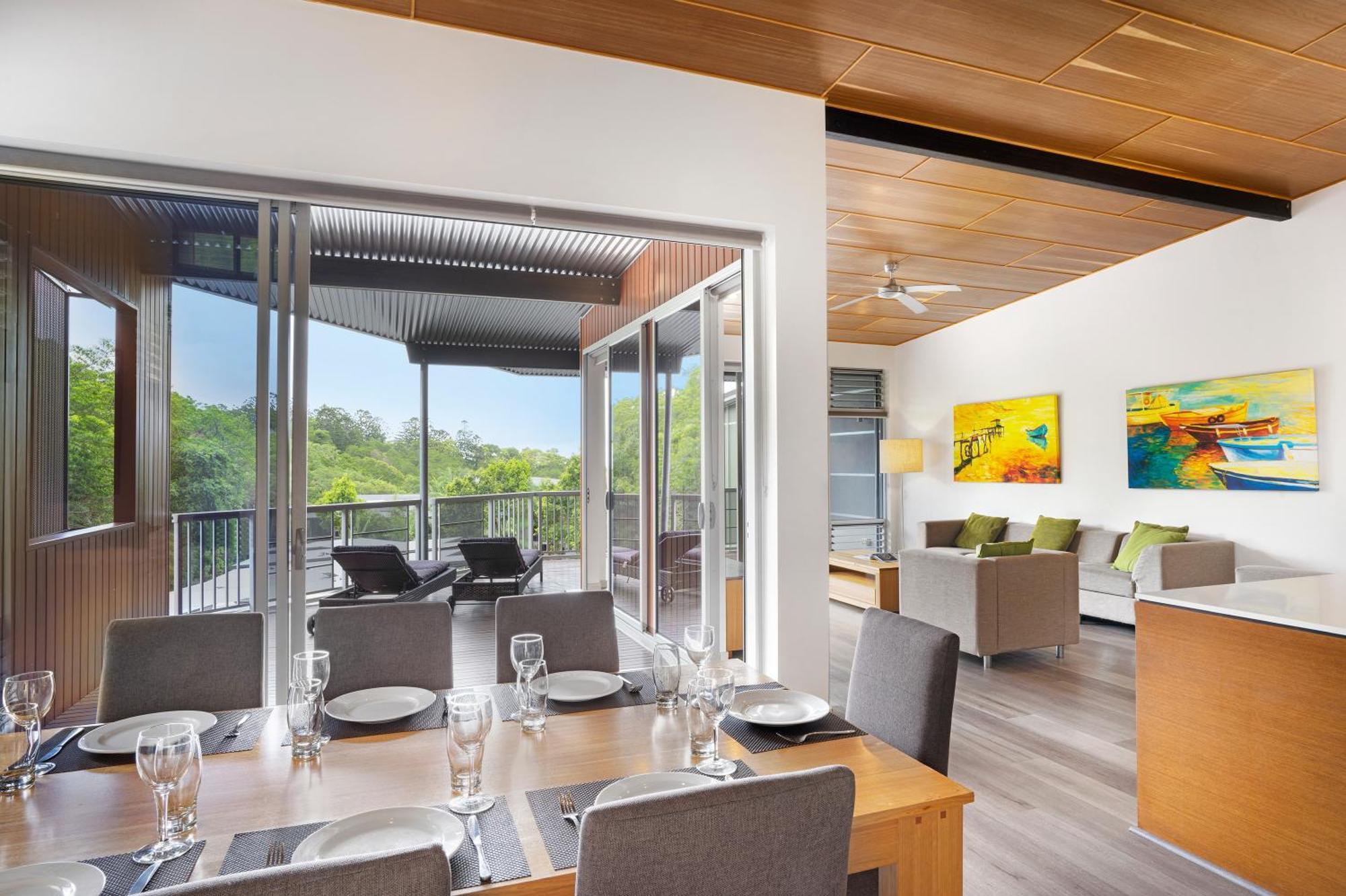 Four-Bedroom Tree Top Villa