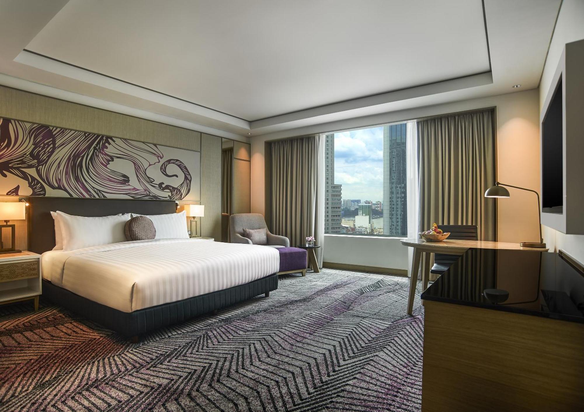 Grand Deluxe King Room