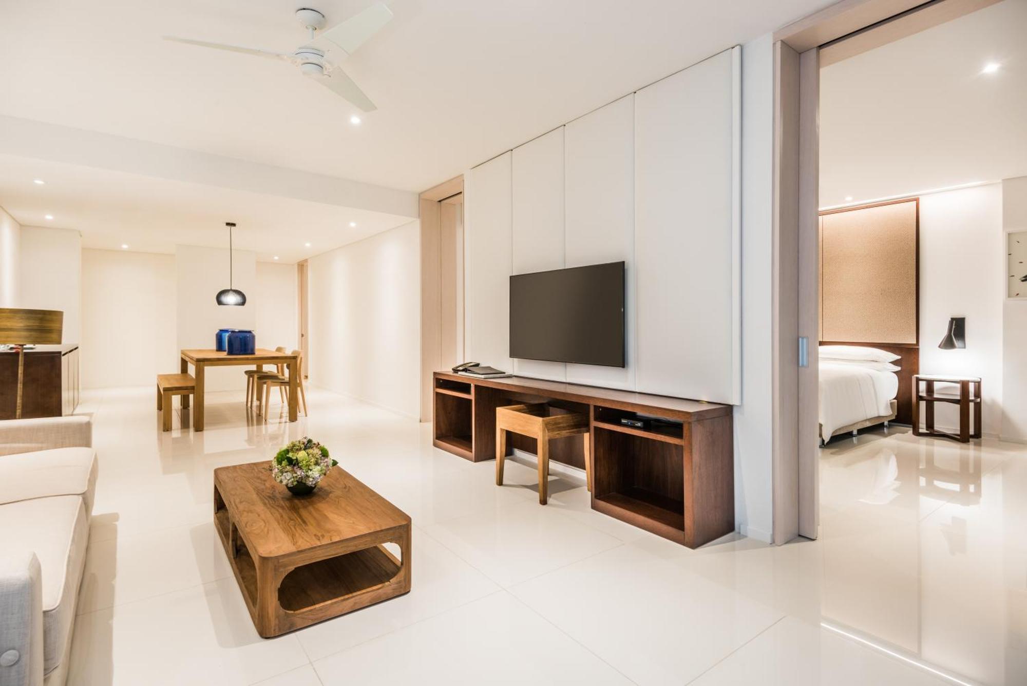 Preferred Club Master Suite Ocean Front