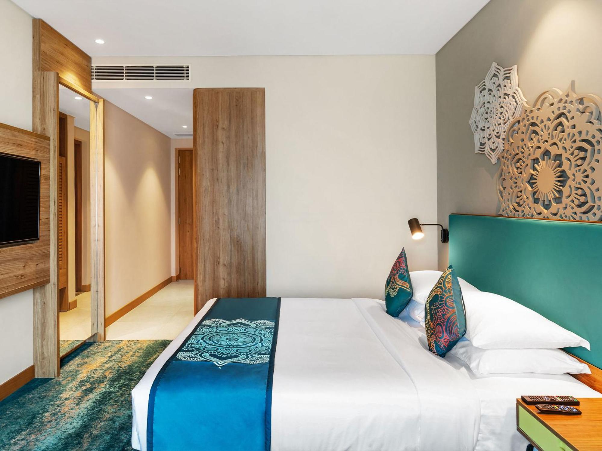 Superior Queen Room - - 15% Discount on Food & Beverages and Laundry, INR 500 SPA credit per room per stay