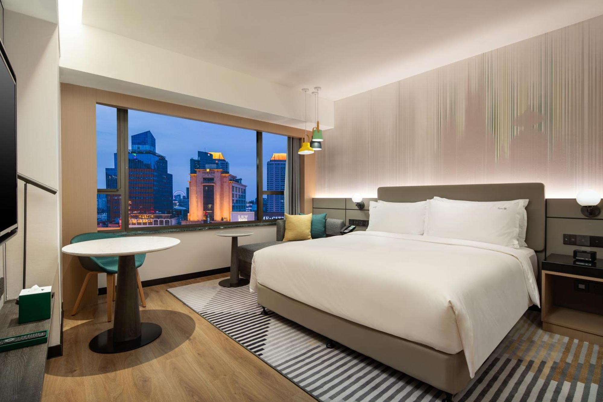 Standard King Room