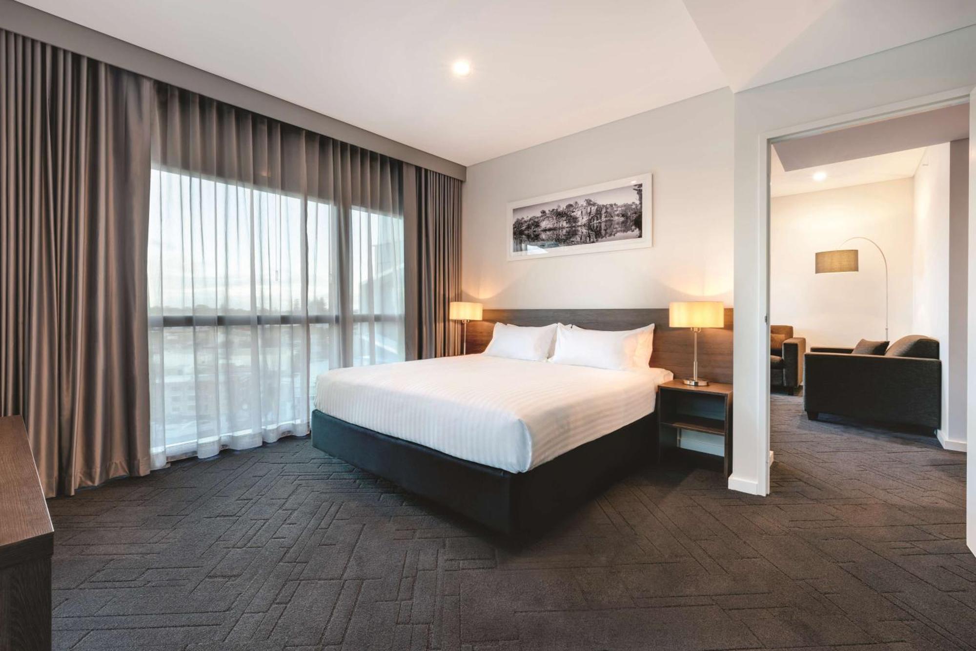 Premier Suite with City View