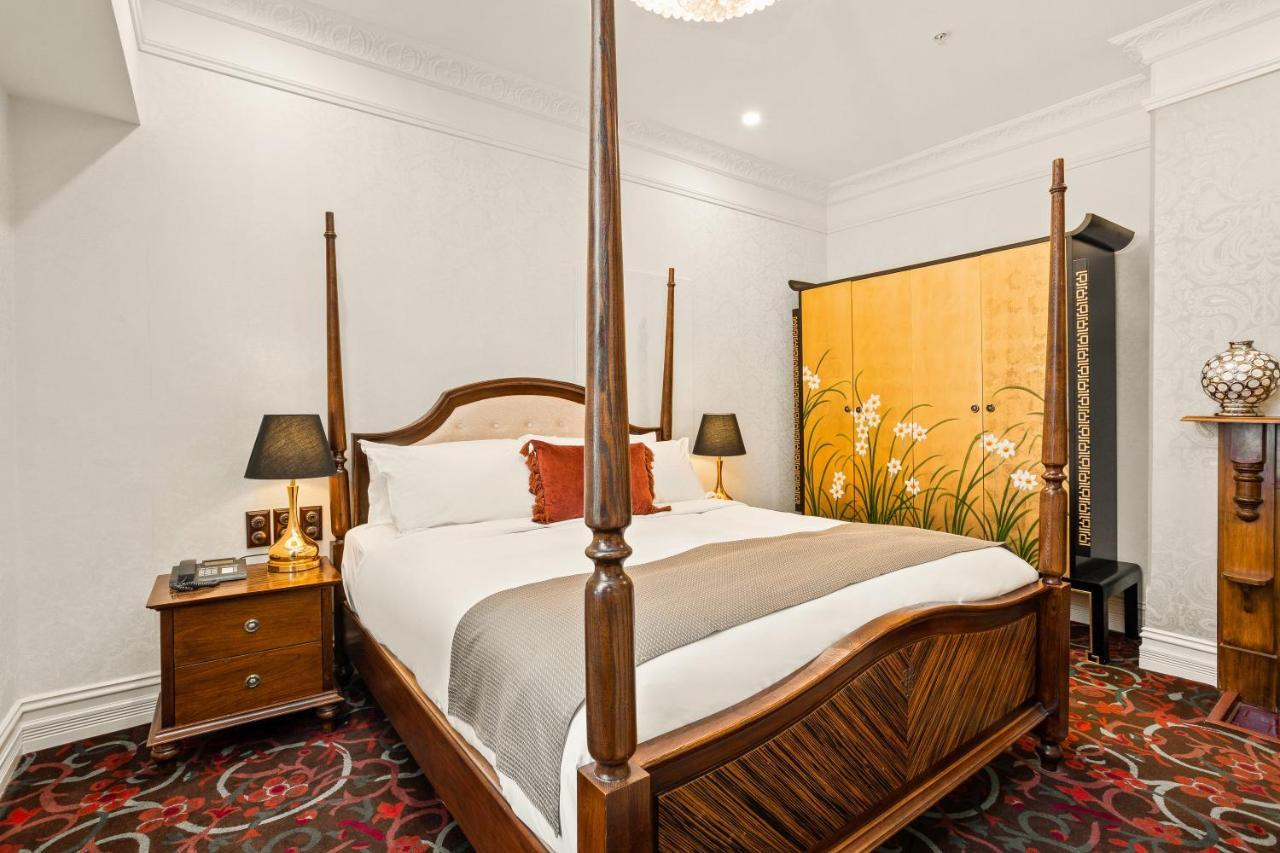 Deluxe King Suite,1295491096:JPEG