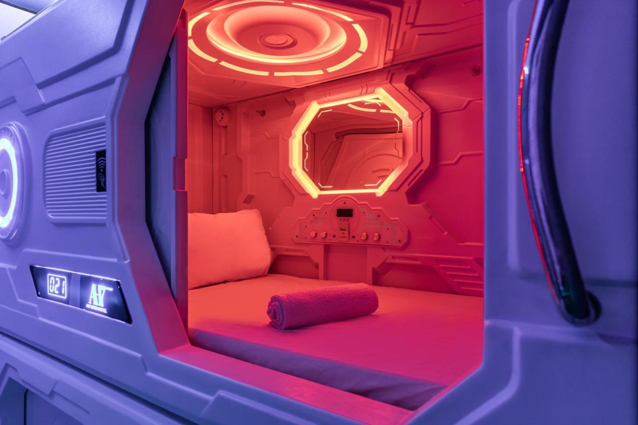 Two Private Capsule Double Bed
