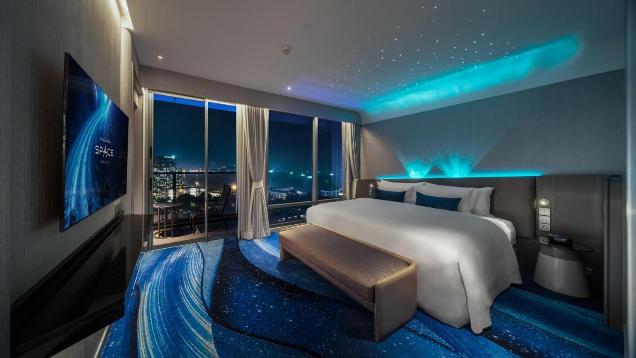 Space Suite - Onsen Access Included