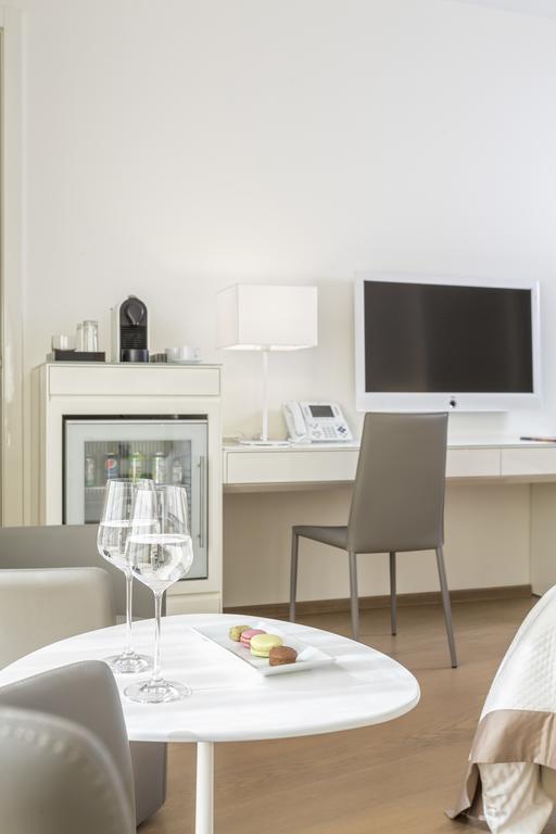 Deluxe Room without Window