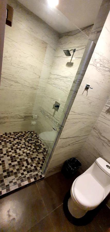 Deluxe Room King Ocean View