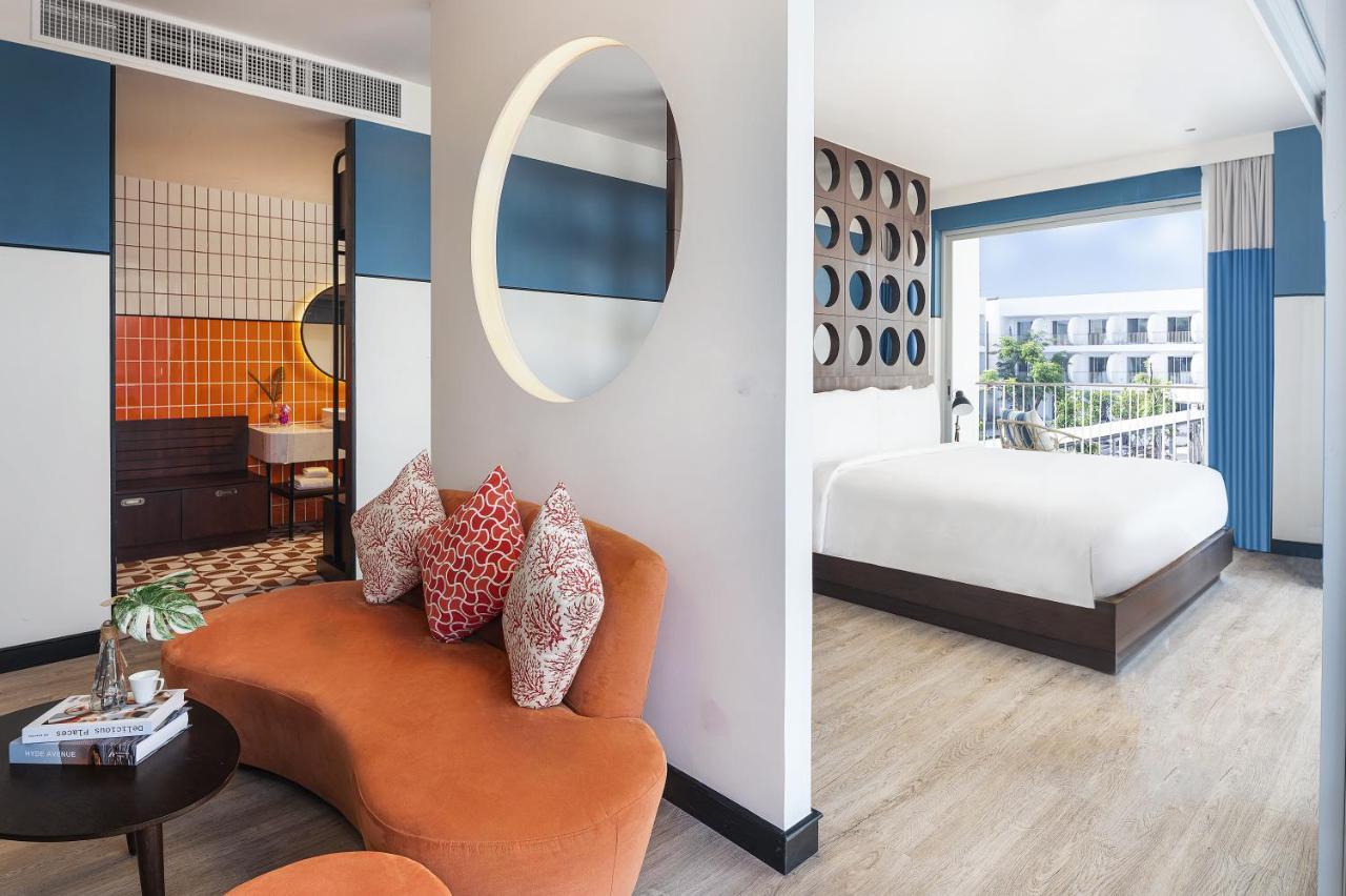 Double Groovy Seaview Suite