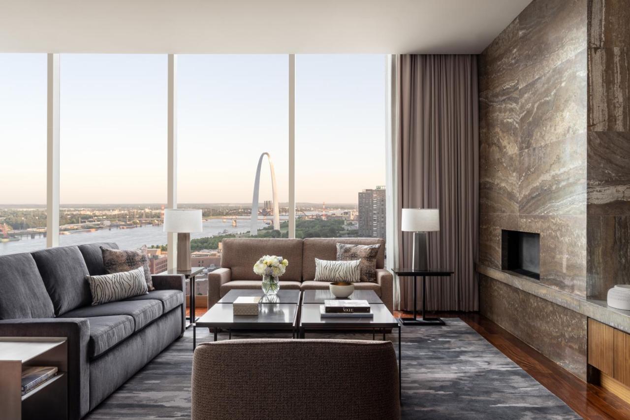 Presidential King Suite