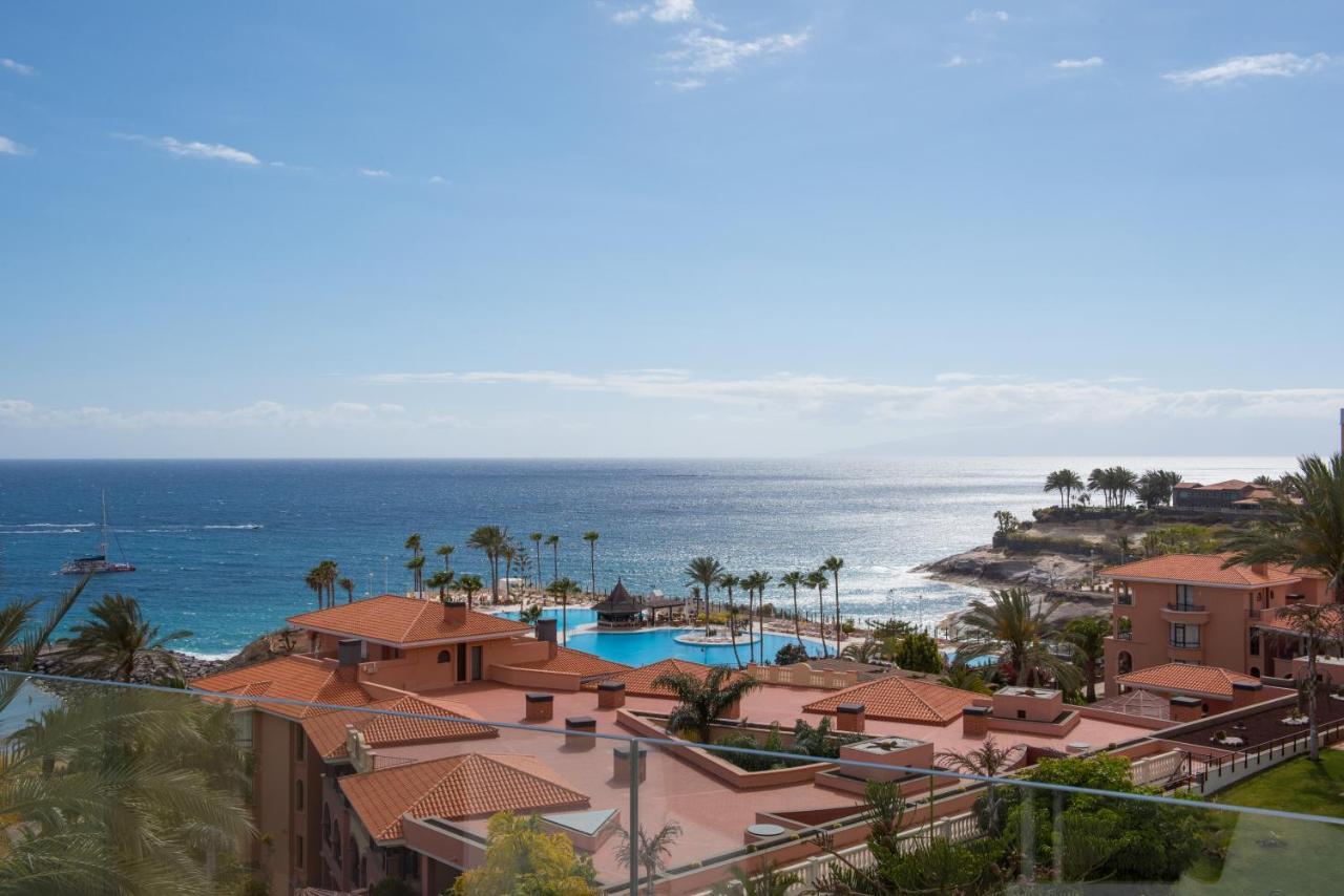 Duplex Suite Side Sea View