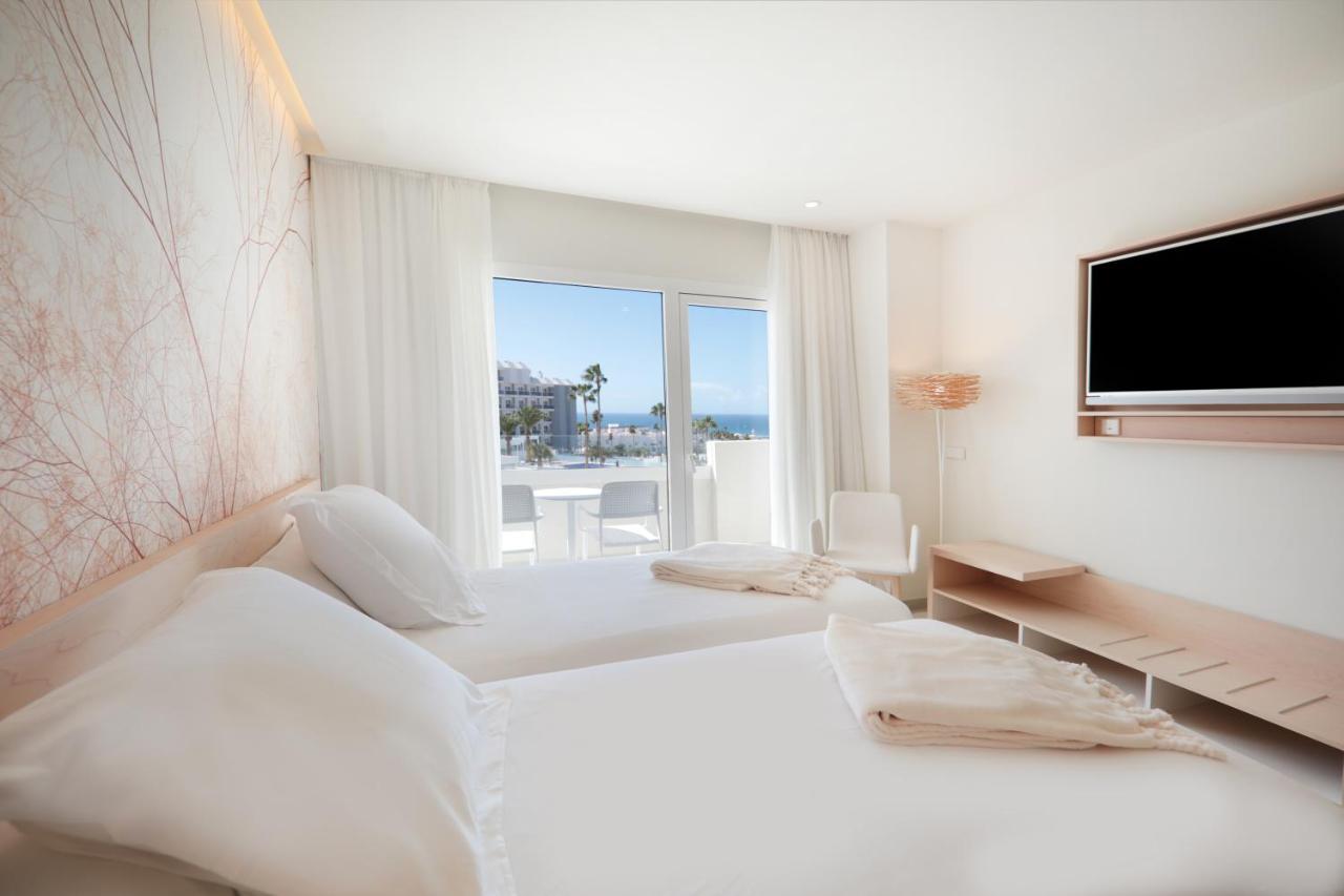Twin Room Side Sea View