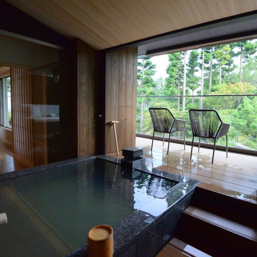 Japanese-Style Room and Twin Room with Living Area and Open-Air Bath-(JIN)