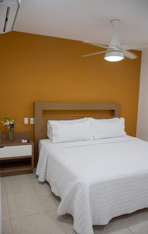 Deluxe Suite with Sea View