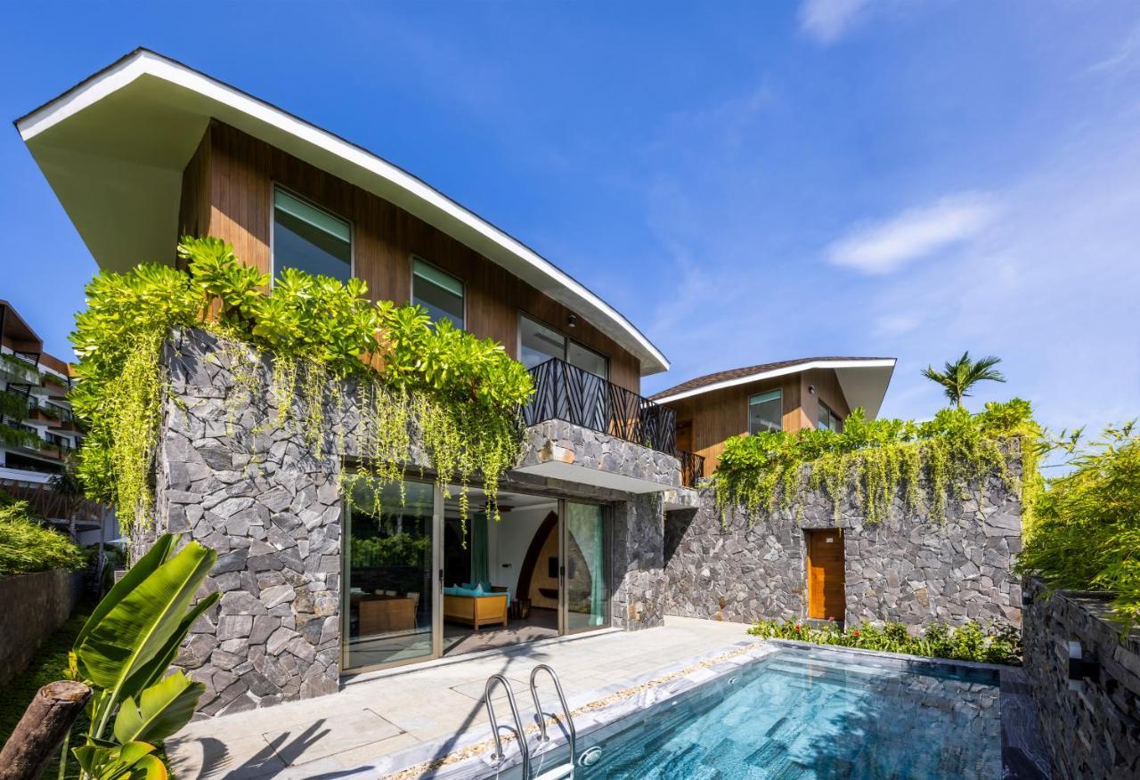Two-Bedroom Villa with Daily Afternoon tea at VIP Lounge