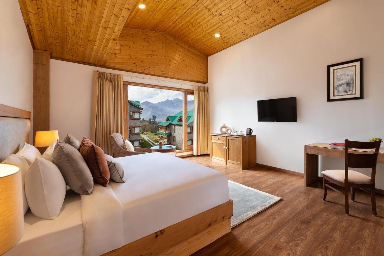 Deluxe Room,1345595702:JPEG