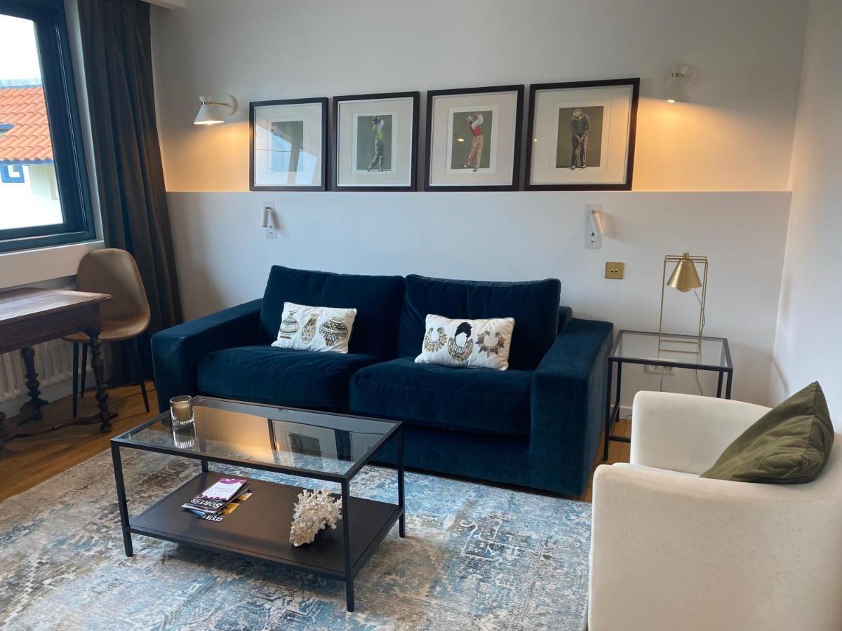 Deluxe Double Room (2 Adults + 1 Child)