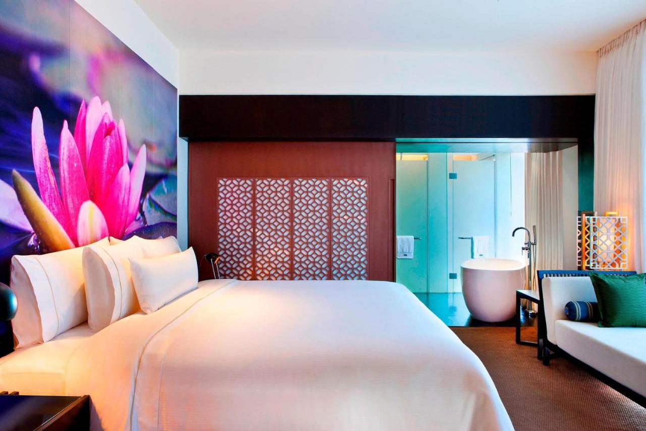 Executive Suite, Lounge Access, Two way Airport Transfer, 2 Twin/Single Beds