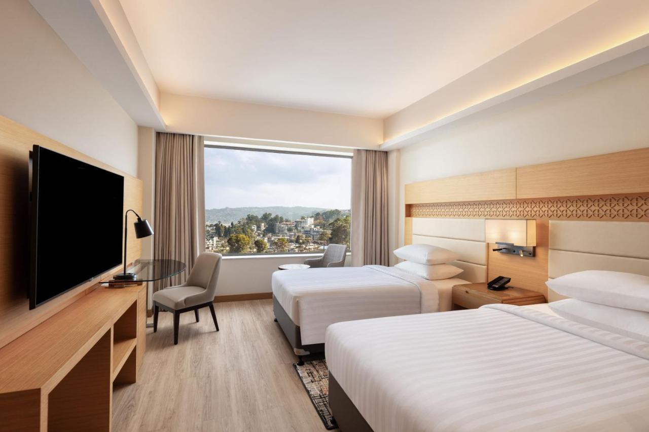 Club Twin Room