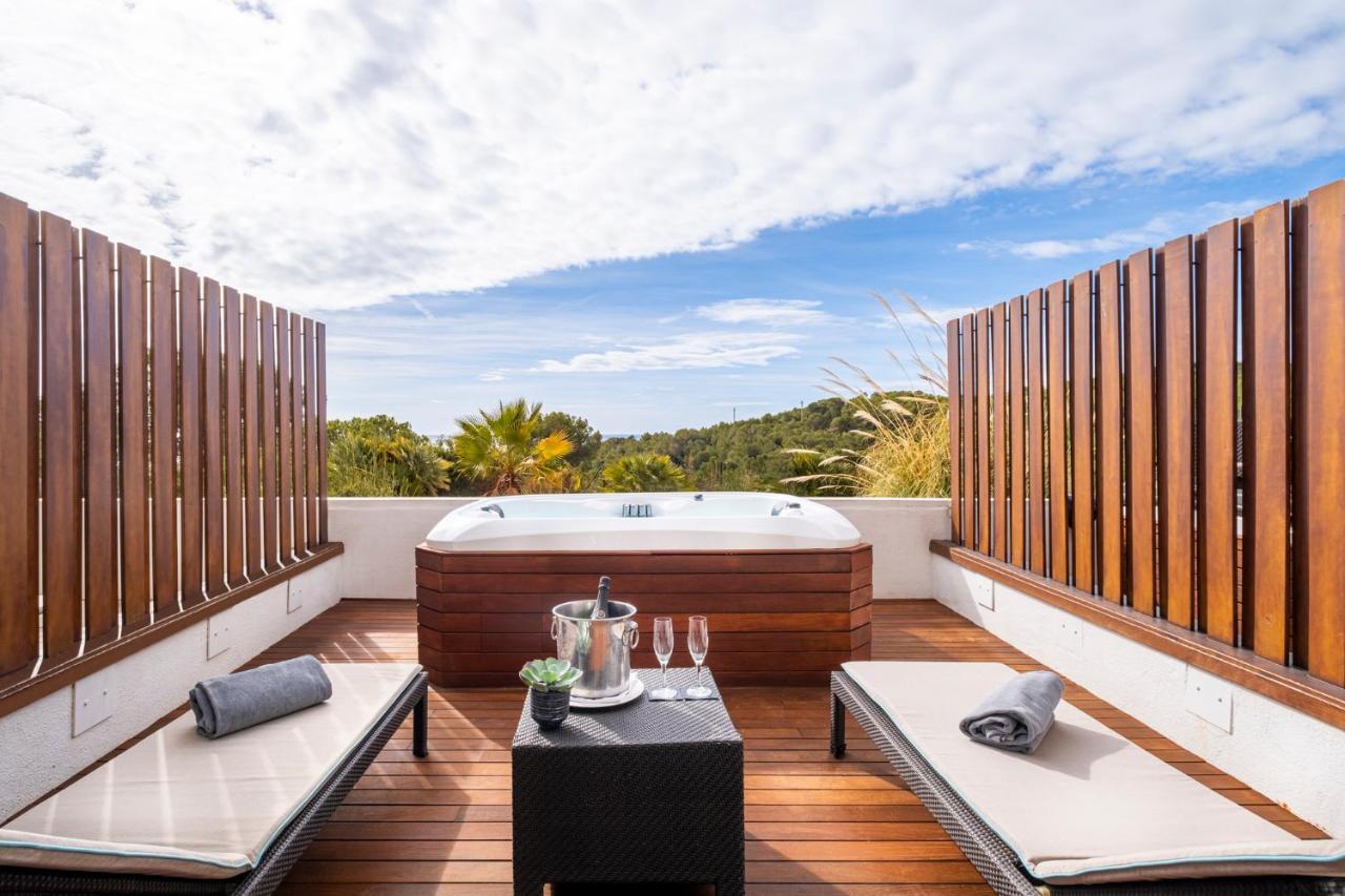 Deluxe Mediterrani Room with Terrace and Hot Tub