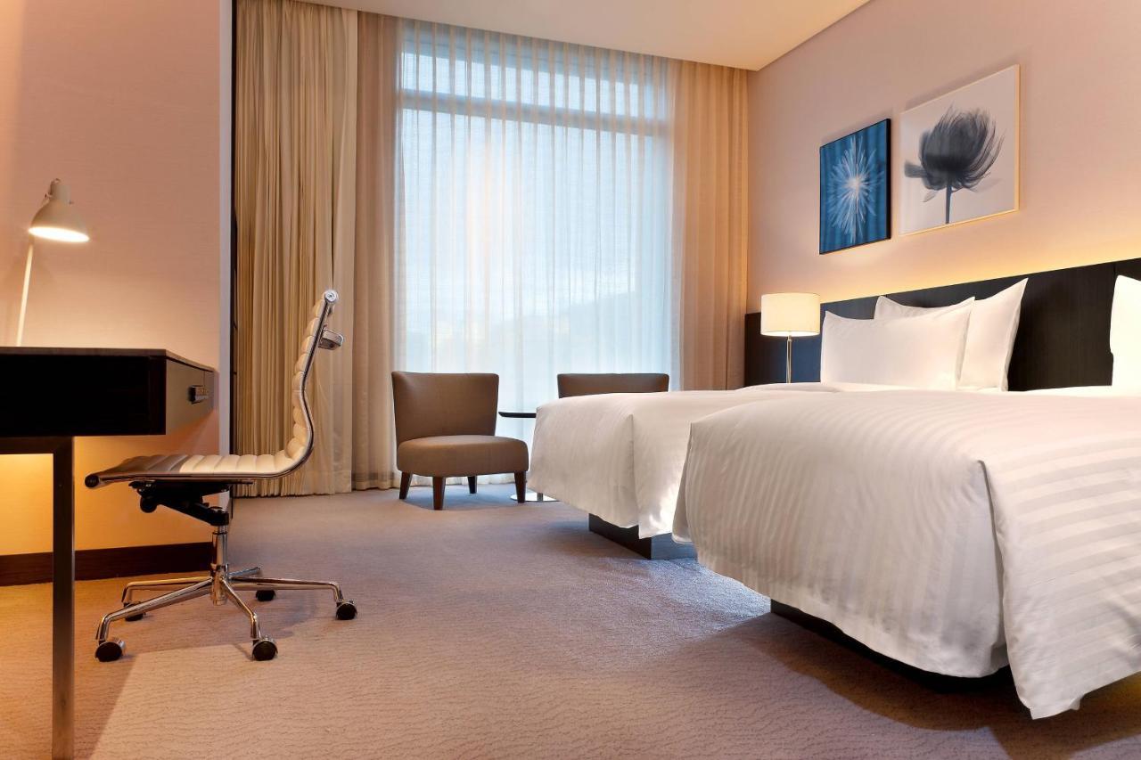 Executive Twin Room,1697937465:JPEG