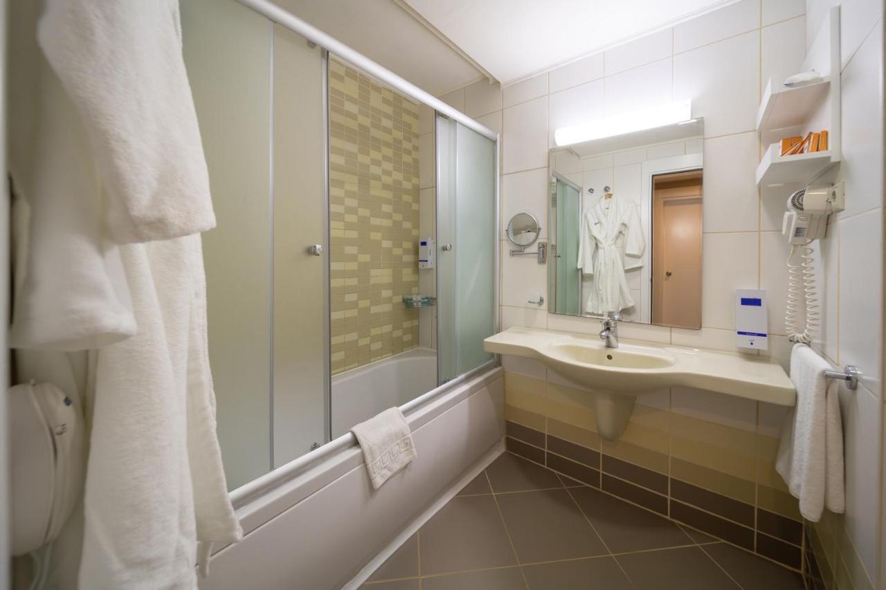 Standard Twin Room,1381045433:JPEG