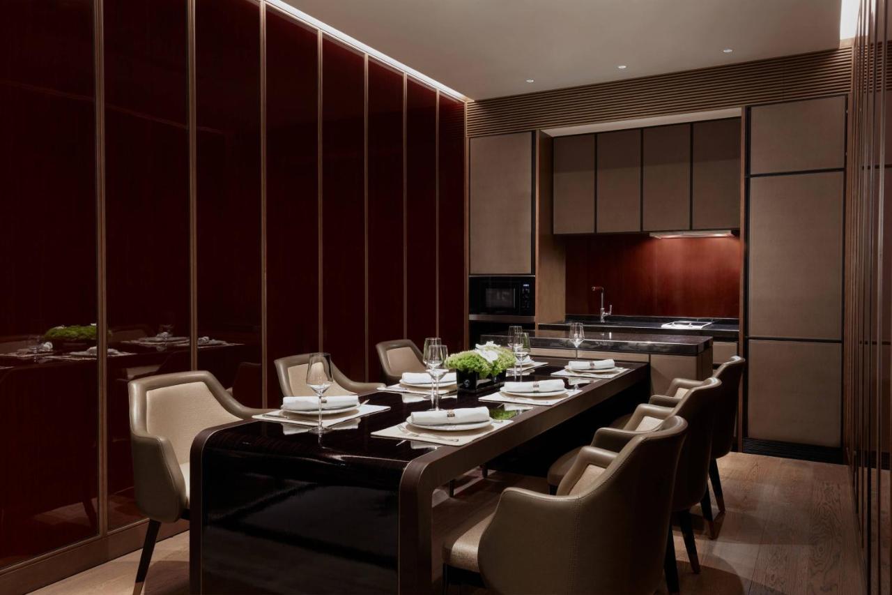 Club Panorama Suite, Club lounge access, 1 Bedroom Suite