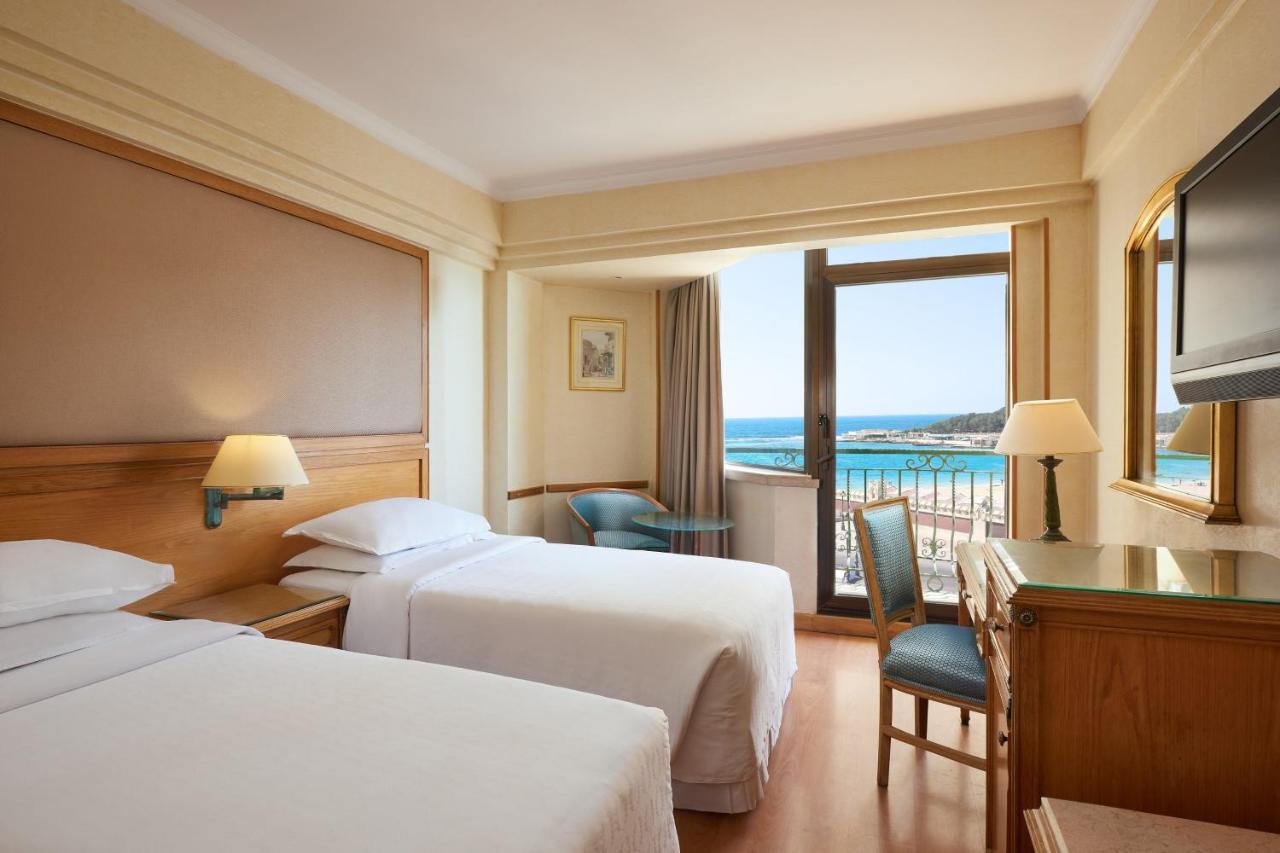 Deluxe Guest room, 2 Twin/Single Bed(s), High Floor, View, Balcony