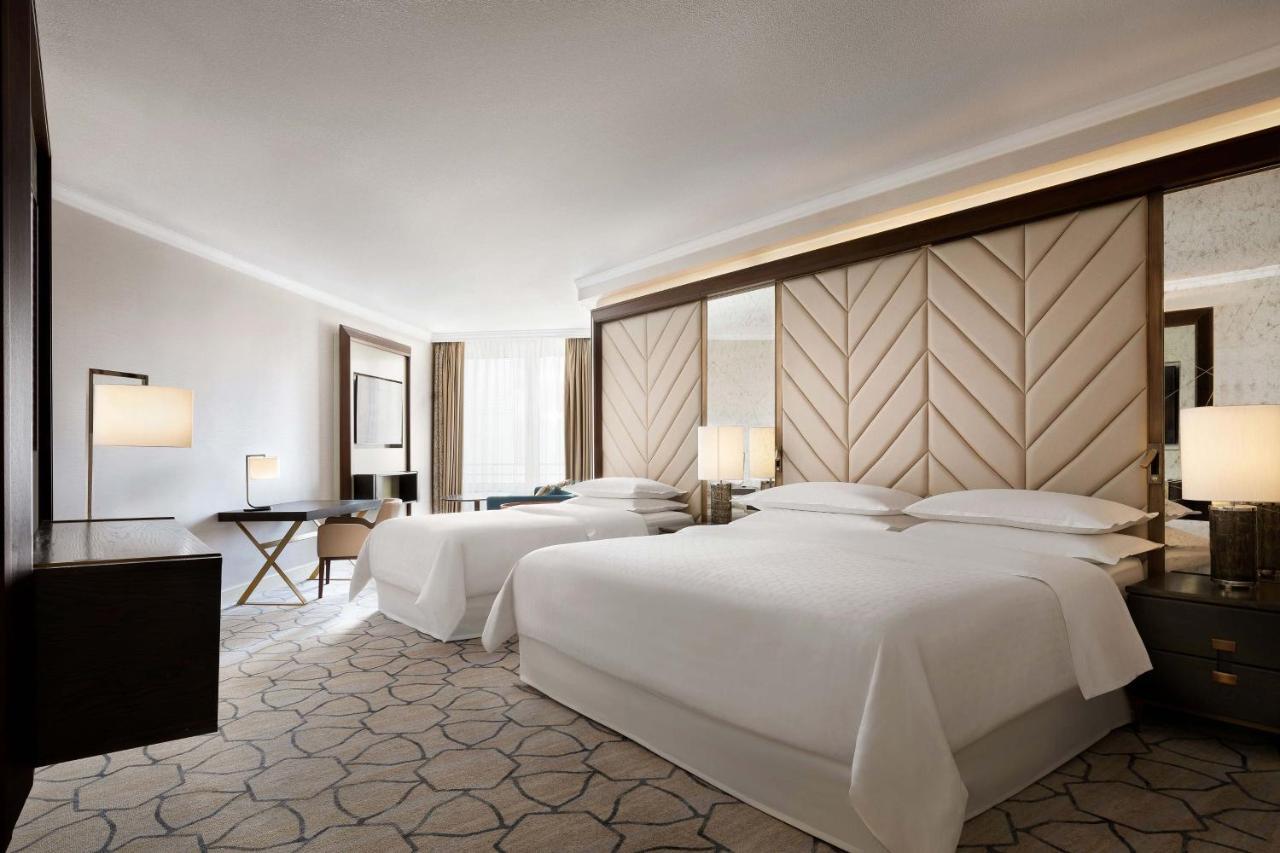 Family room, Club lounge access, Larger Guest room