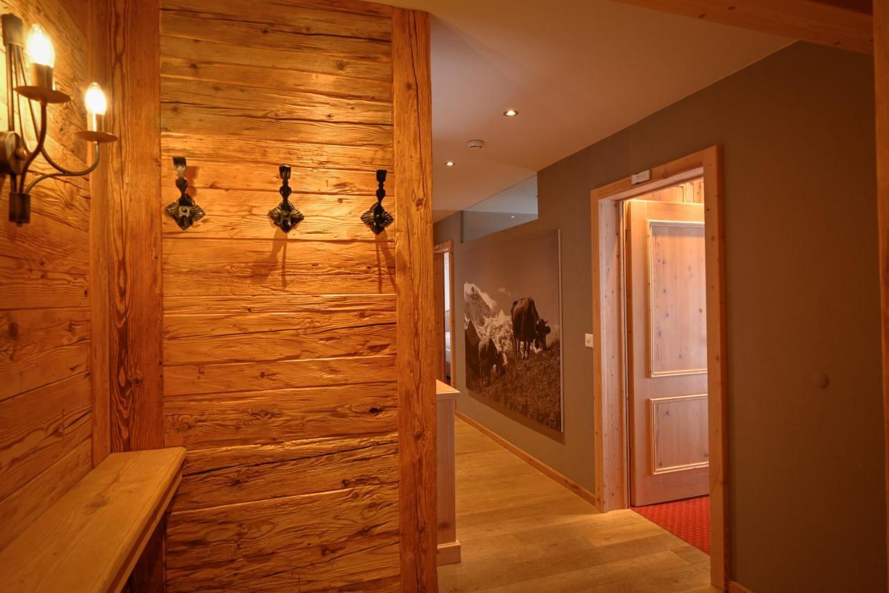 Superior Two-Bedroom Suite with Eiger view