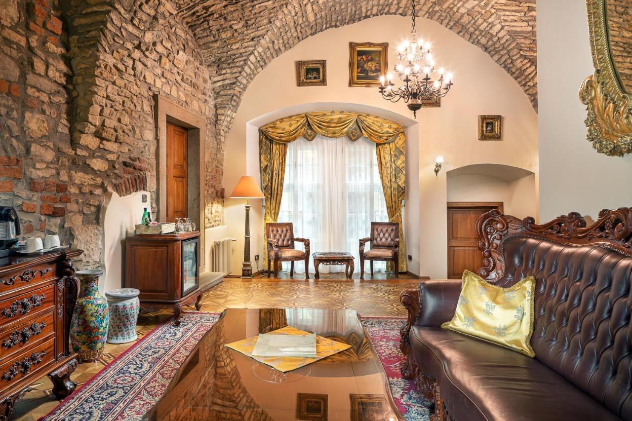 Junior Suite,1412942951:JPEG
