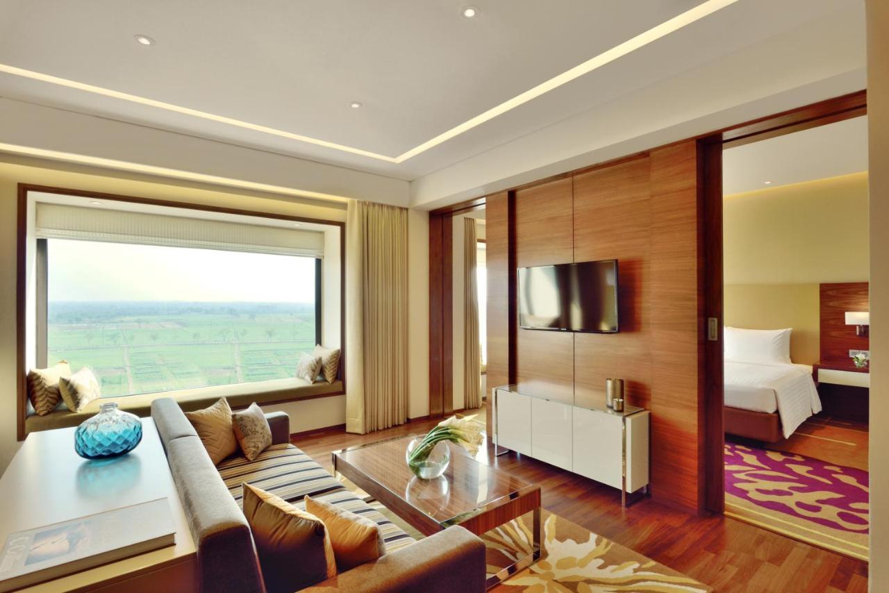 Courtyard Suite