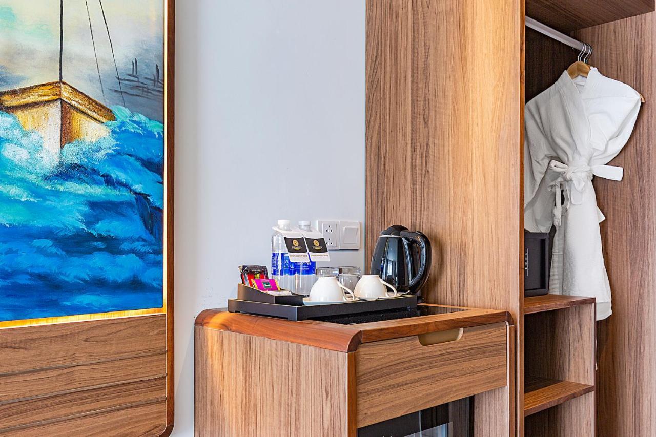 Grand Executive Ocean Queen Room - Afternoon Tea Included