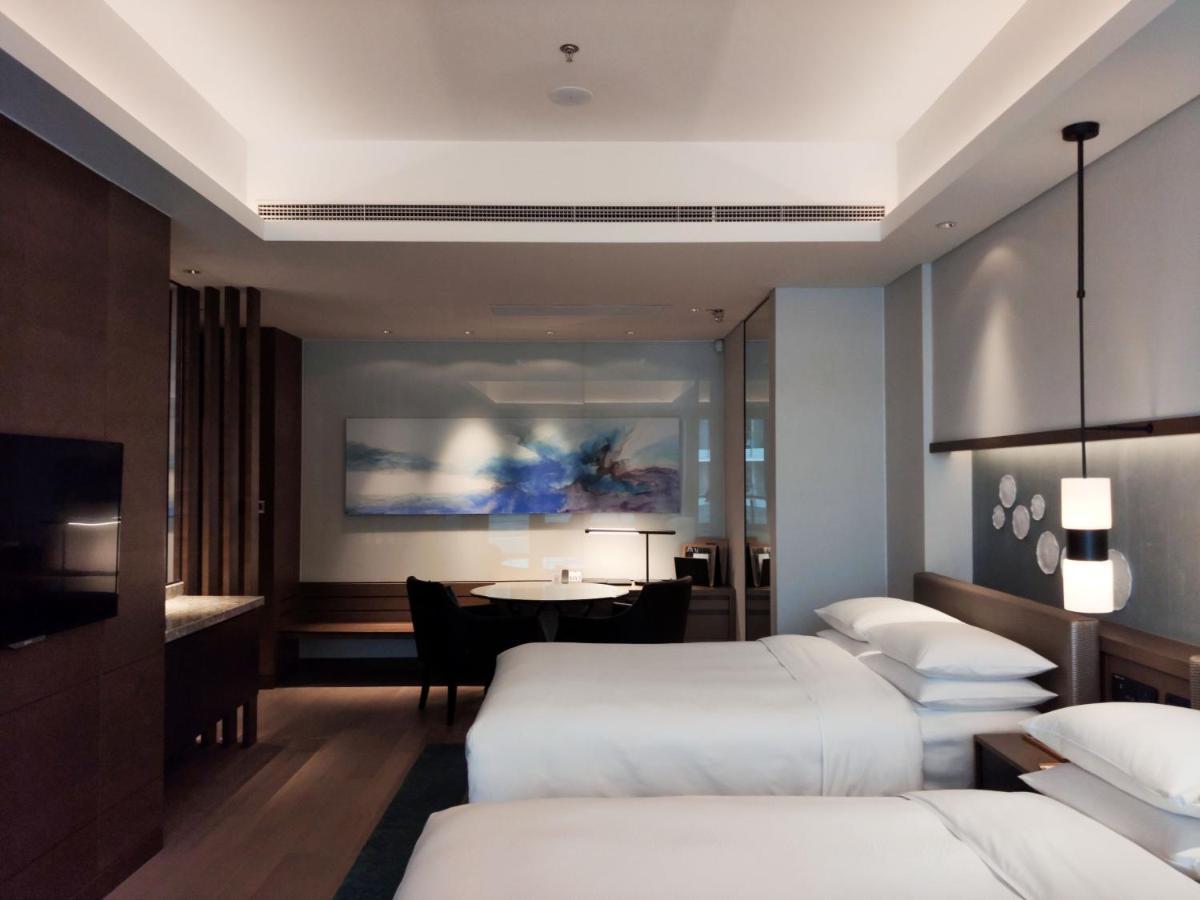 Limited Offer - Resort Room, Double Double (Including one time buffet dinner for 2 people）