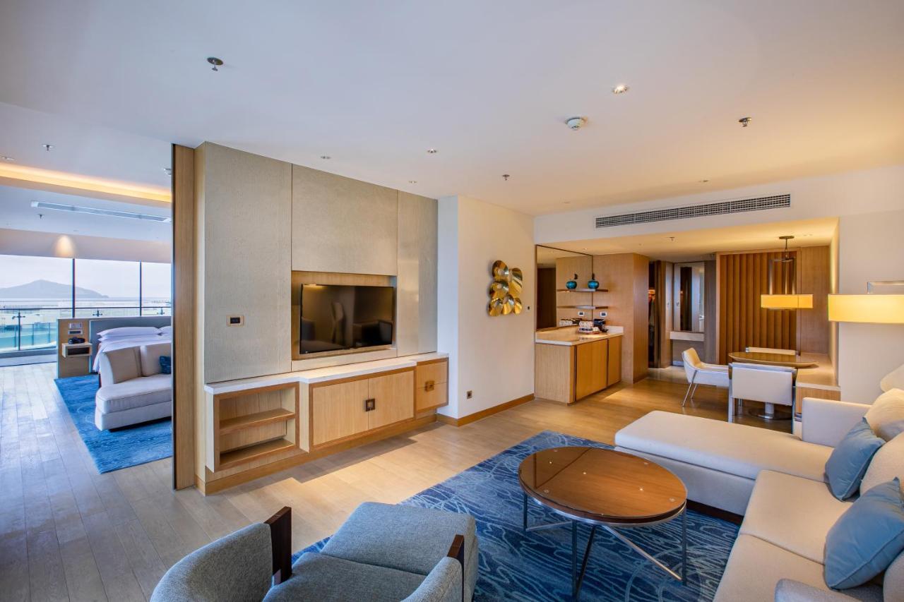 Panoramic Ocean View Suite