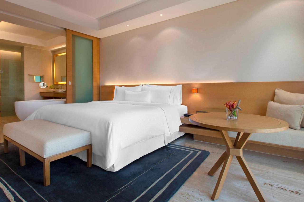 Executive King Suite Lounge Access on Spa,1698967770:JPEG