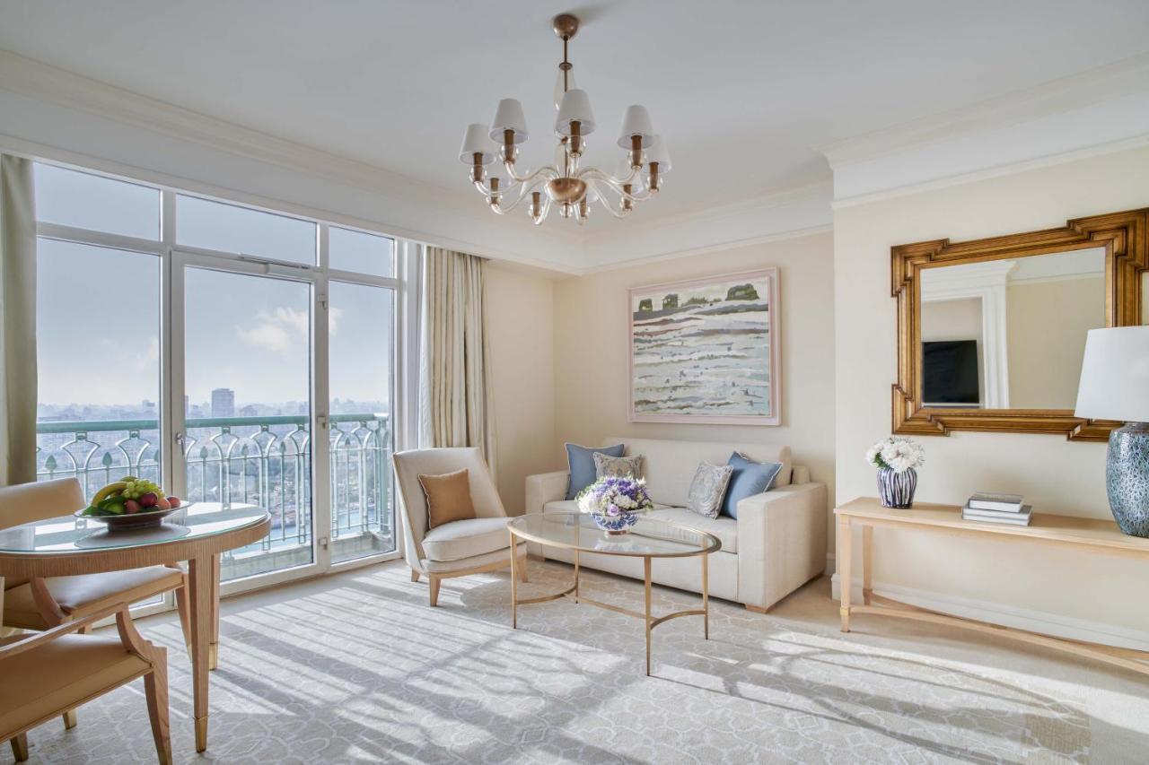 Premium Corniche Suite