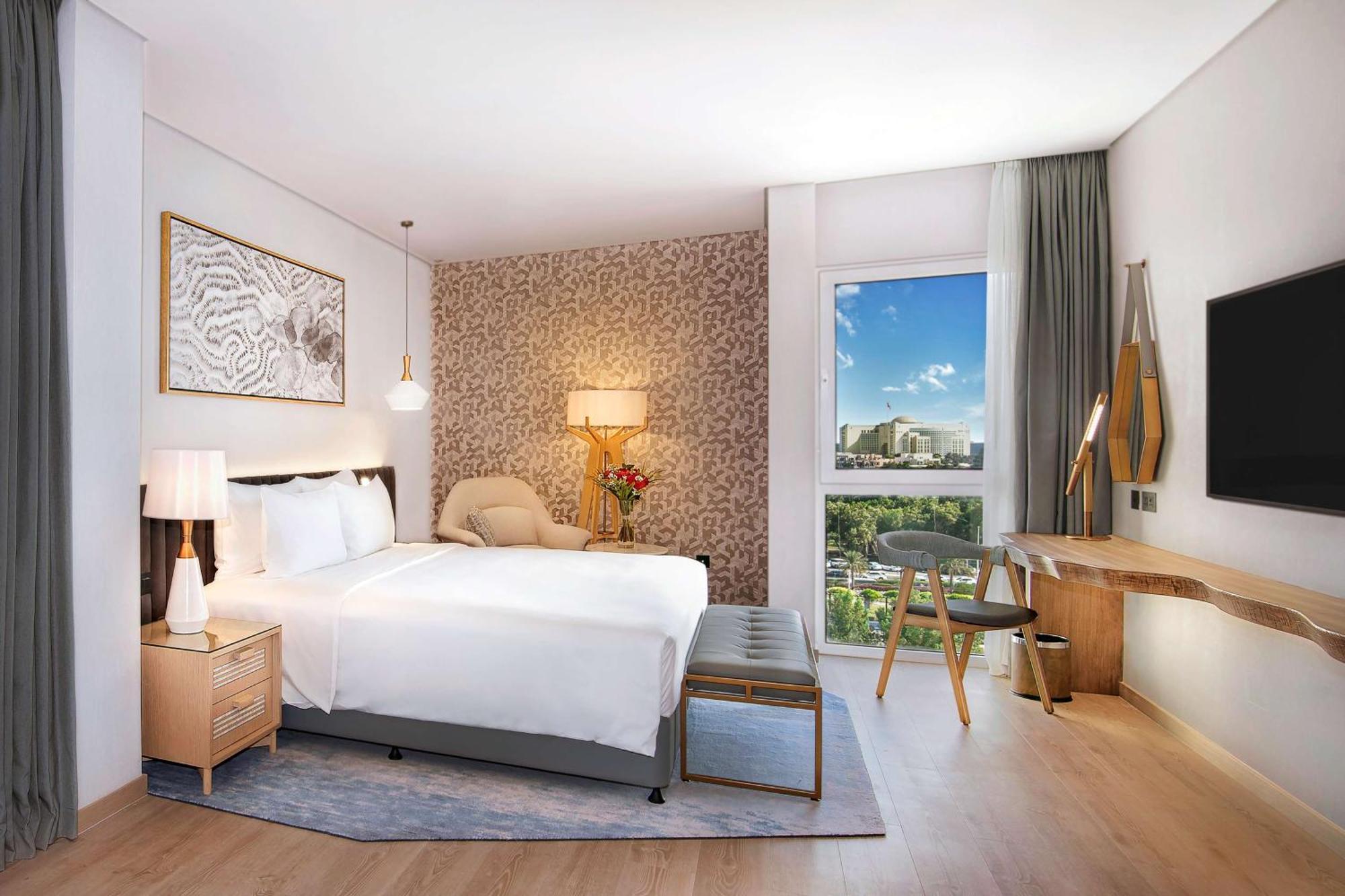 Premium Suite with Sea View and Lounge Access Including Complimentary access to Surf Pool, Adventure Park, Wave Pool and Lazy River