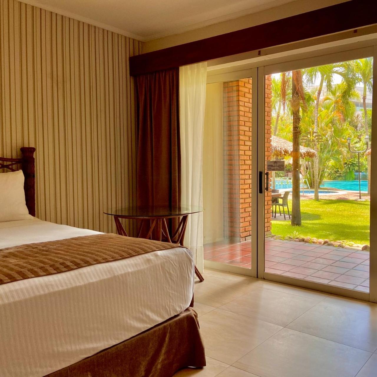 Twin Room with Pool View