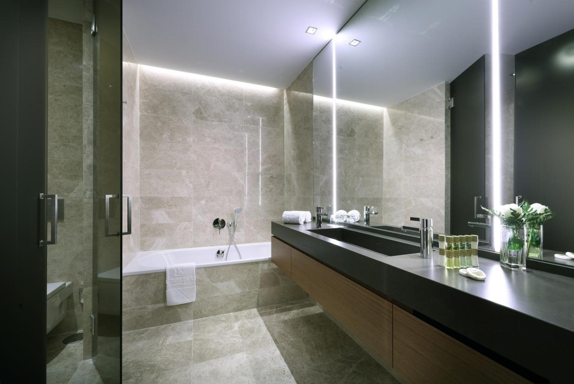 Deluxe Double Room with City View