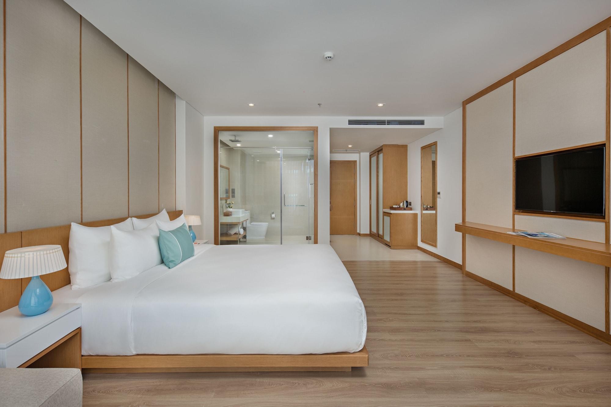 Premier Suite Double City view with Balcony