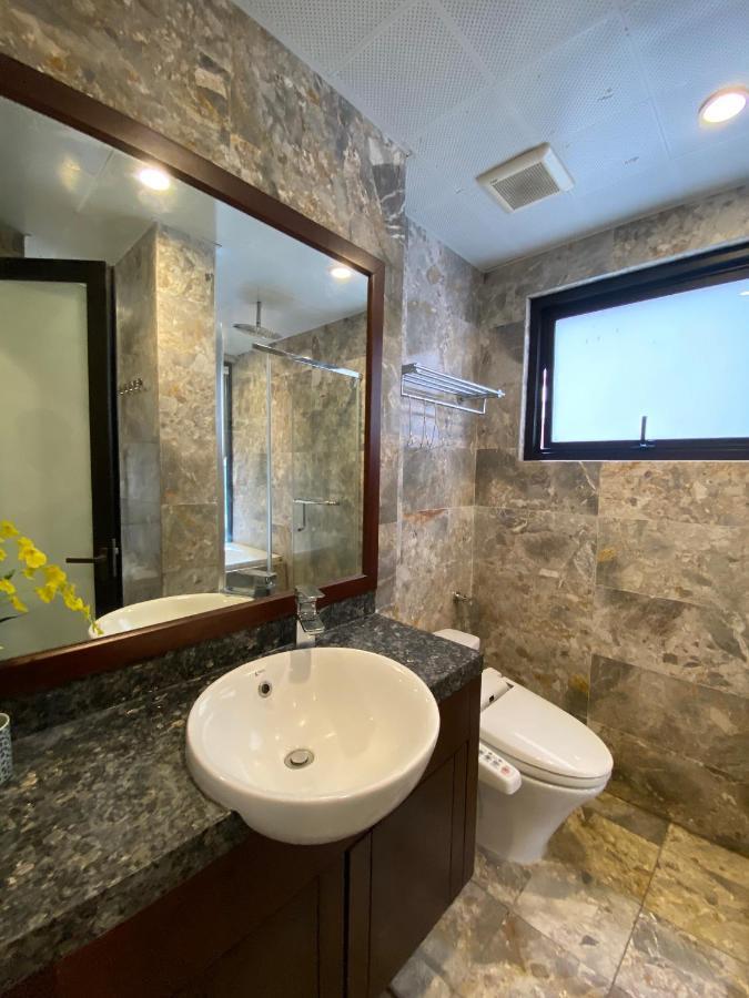 Studio with Spa Bath,1467371282:JPEG