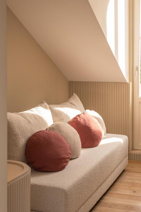 Attic Room (Ocean View),1469892167:JPEG