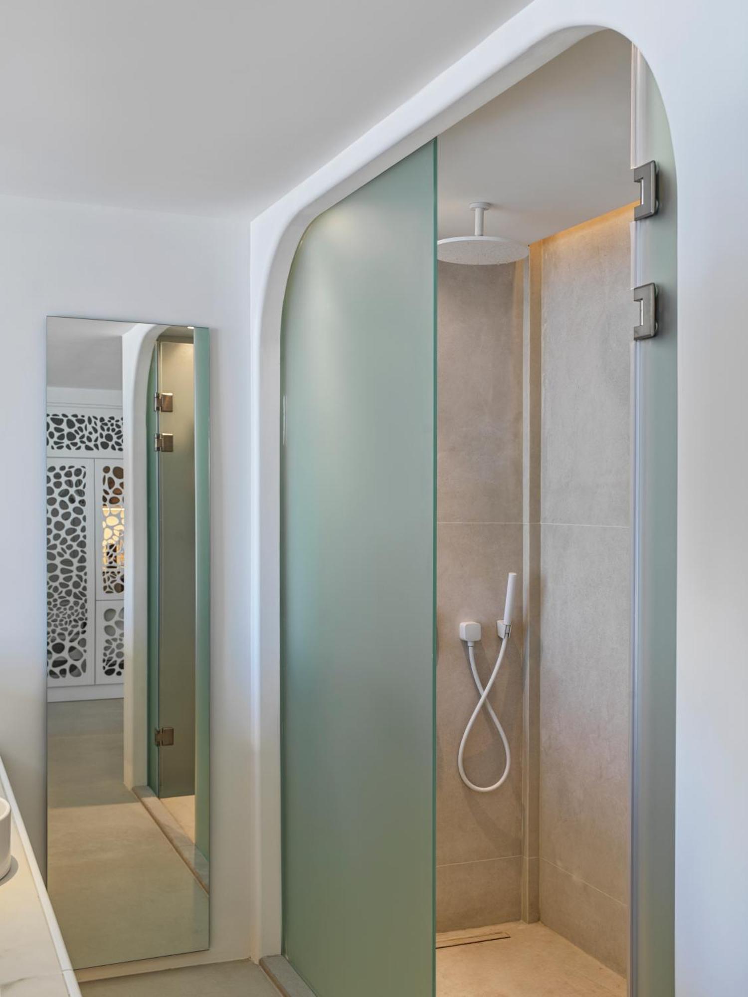 Executive Suite Sea View with Private Pool