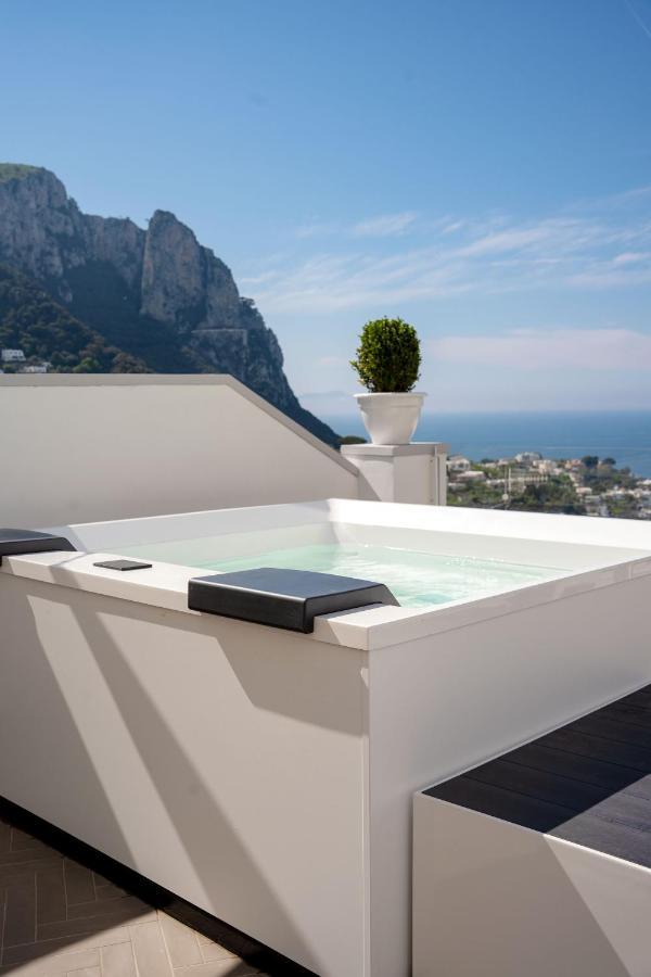 Suite with Spa Bath