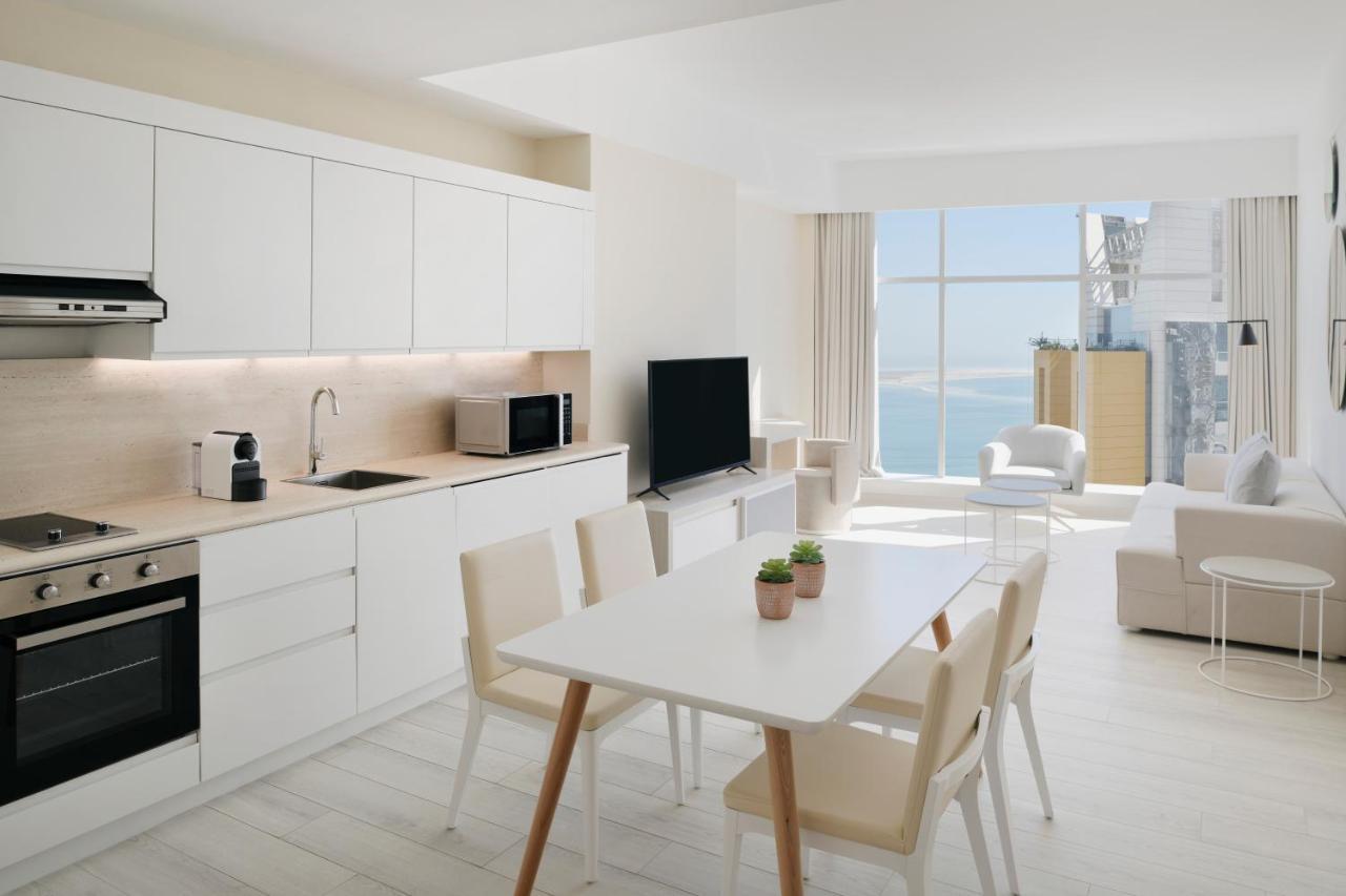 One Bedroom Apartment, Partial Sea View, Beach Access