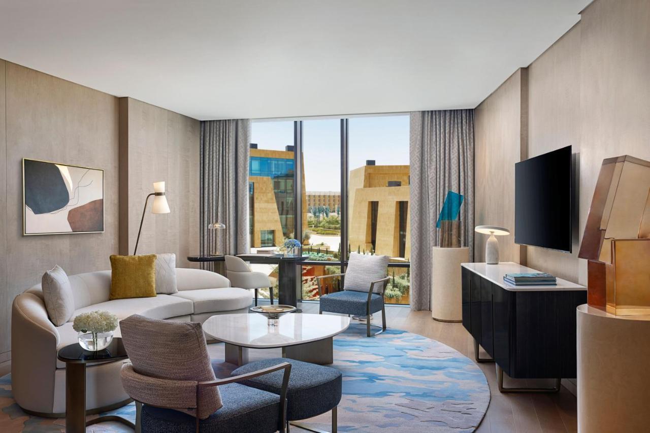 John Jacob Astor Executive King Suite