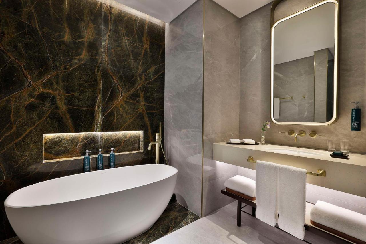 One-Bedroom Suite with Two Double Beds and Burj Khalifa View