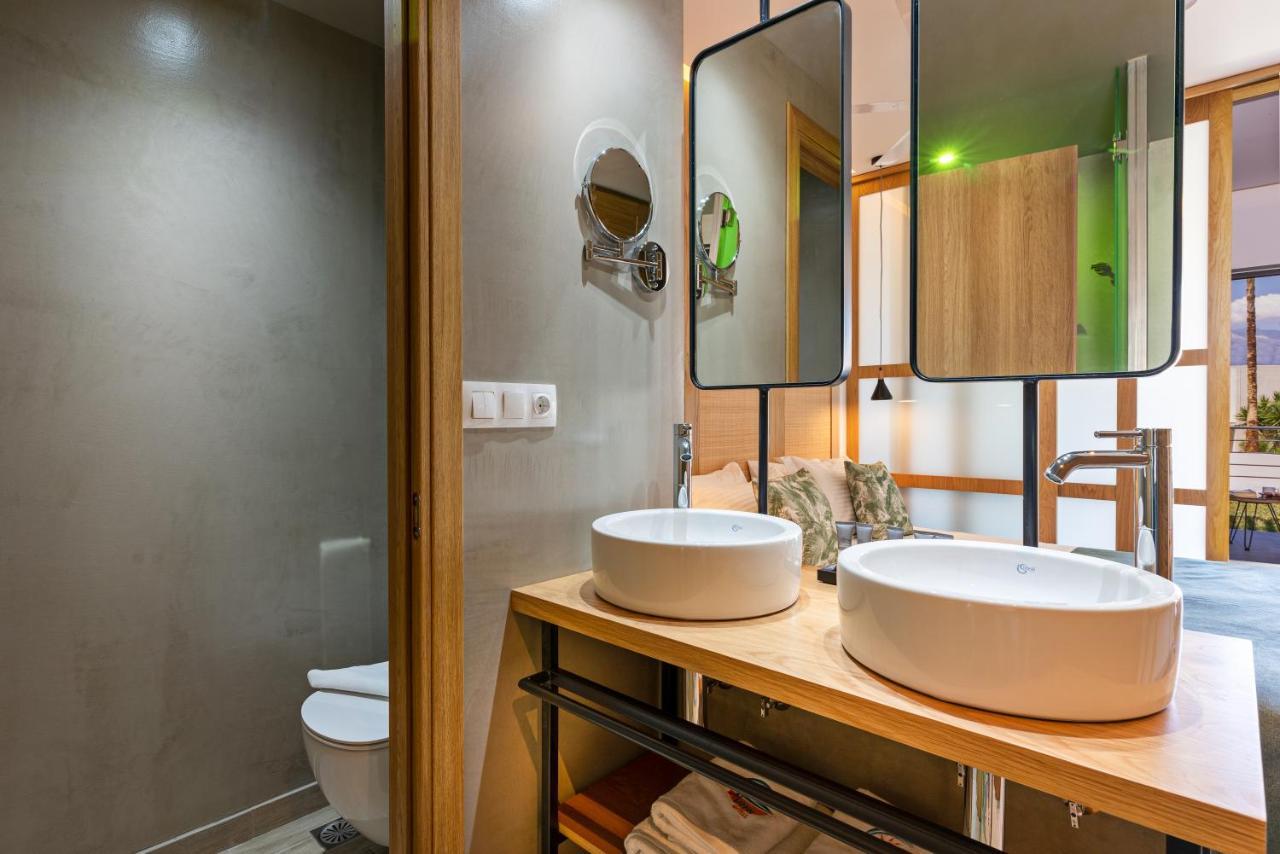 Junior Suite with Sharing Pool