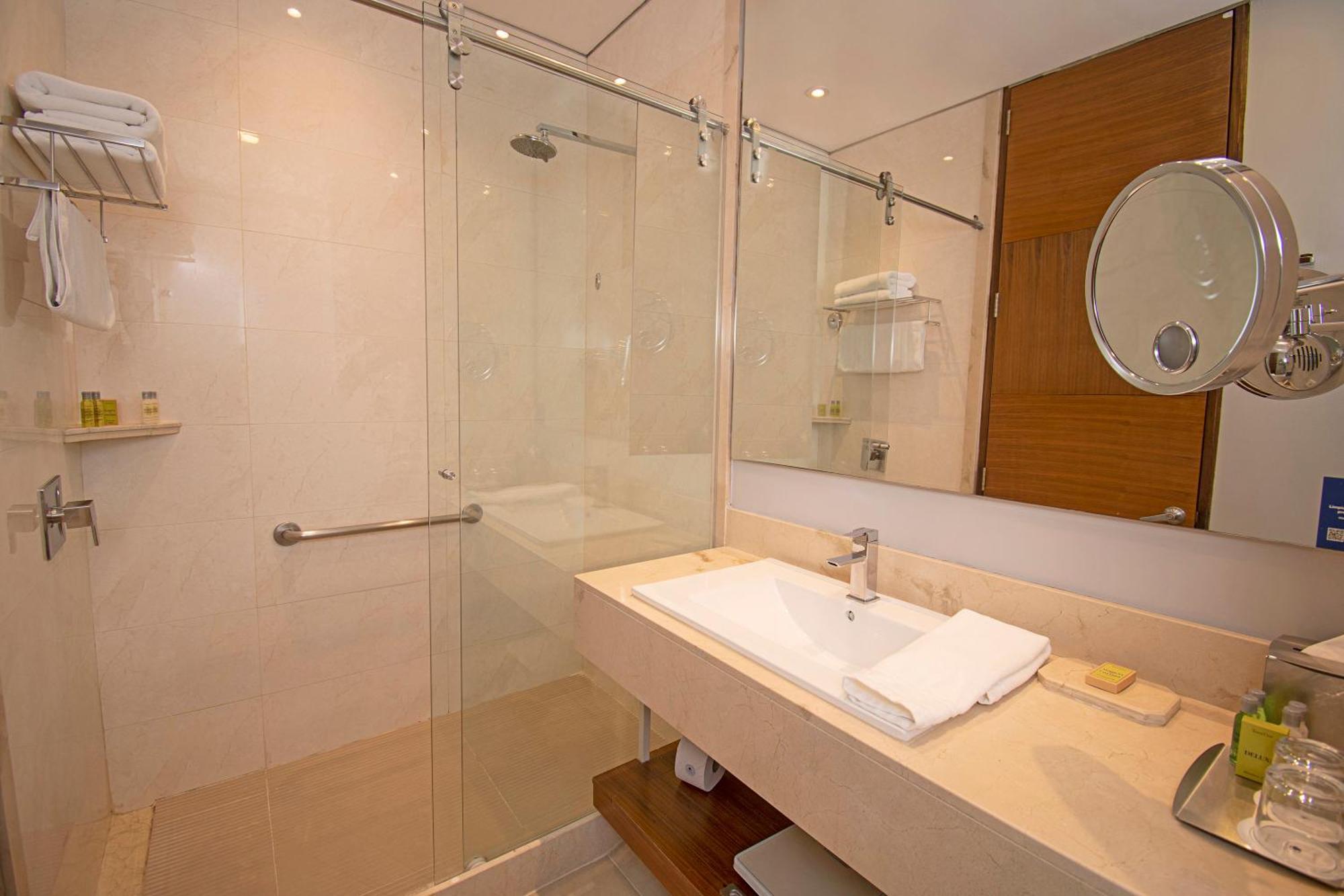 Executive Queen Room